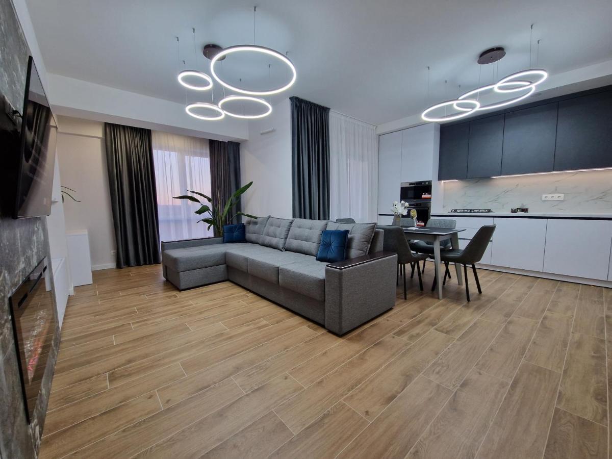 Dendrarium Park Apartment Deluxe 基希讷乌 外观 照片